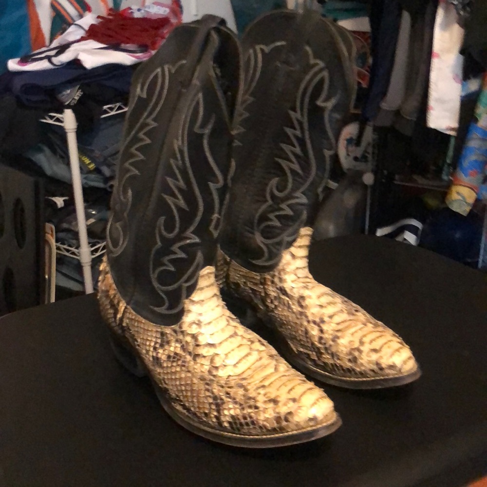 Snakeskin western boots